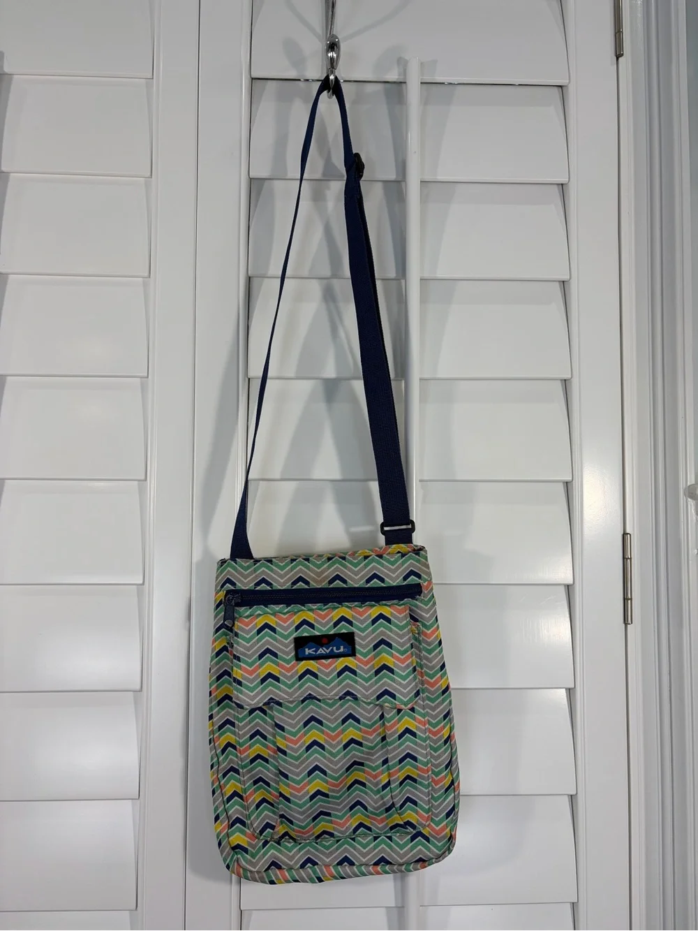 KAVU Chevron Keepalong Cross Body Bag
